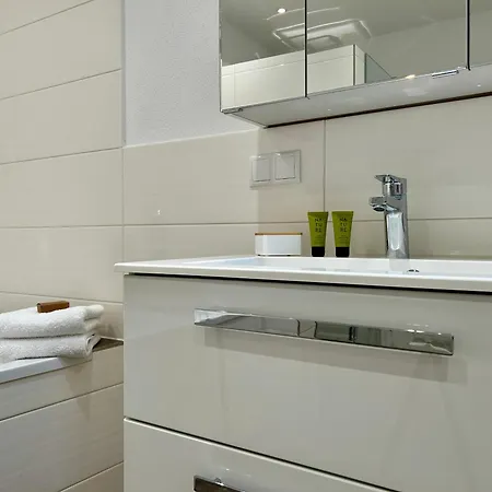 Loewenherz Homes Hideaway - Luxury Retreat - Highspeed Wlan - Panoramalage * Stephanskirchen