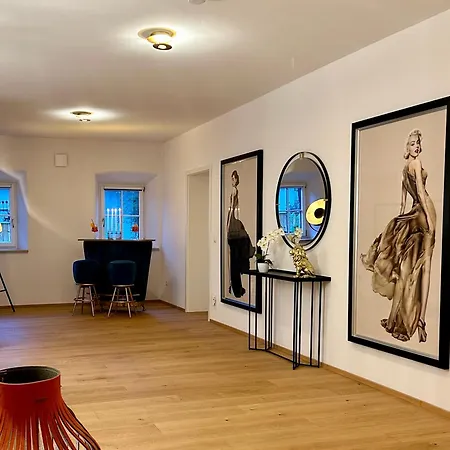 Loewenherz Homes Hideaway - Luxury Retreat - Highspeed Wlan - Panoramalage Lägenhet